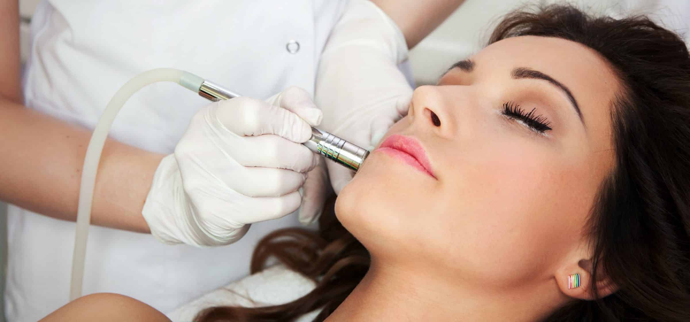 women-getting-a-microdermabrasion-in-San-diego-california